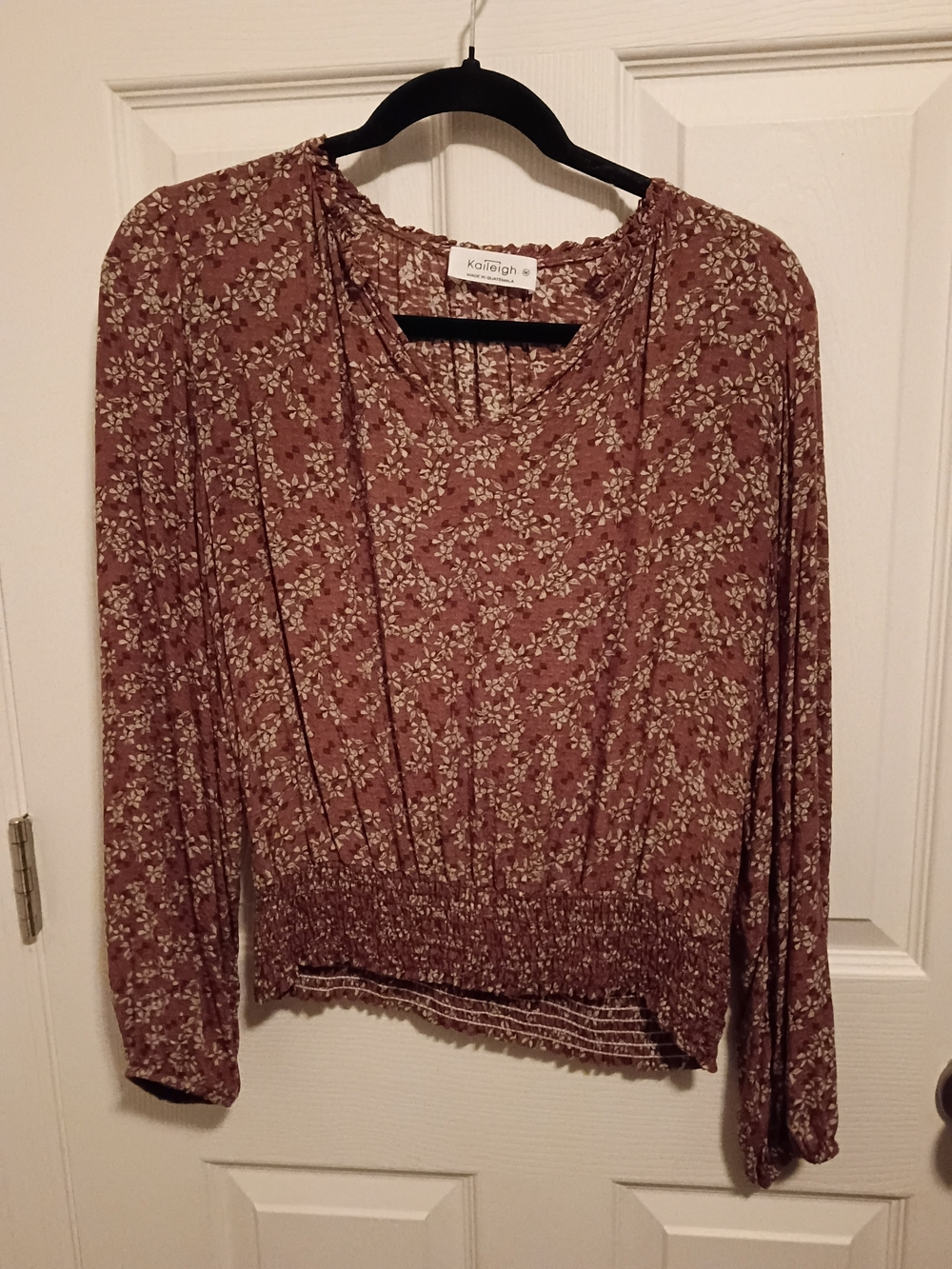 Kaileigh Floral Smocked Hem Long-Sleeve Top - Mauve